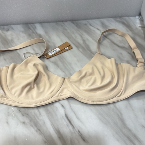 SKIMS FITS EVERYBODY UNLINED DEMI BRA size 32DDD - Picture 5 of 6